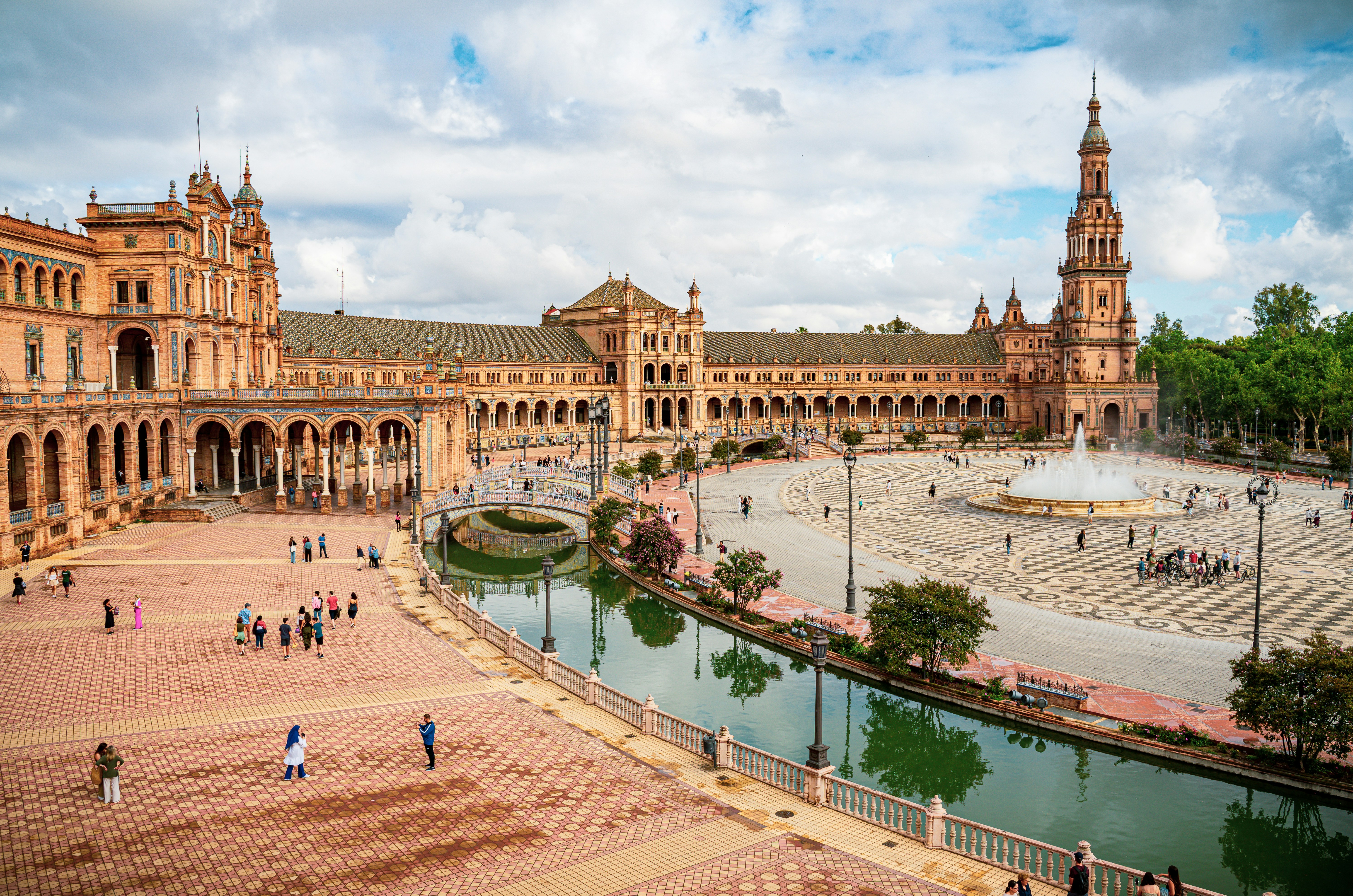 Sunny Plaza de España in Seville